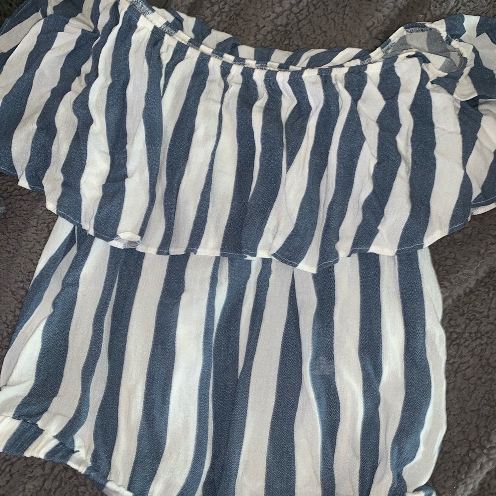 Fr the shoulder blouse